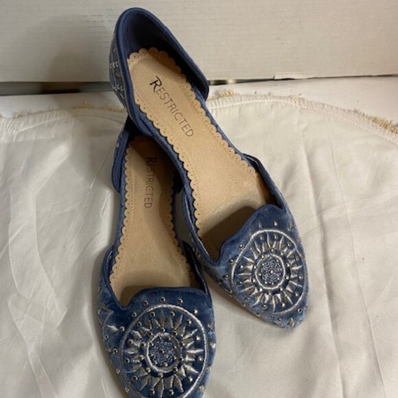 Restricted Studded Slip On Pointed Loafer, Blue Fabric, size 7 - Picture 7 of 8